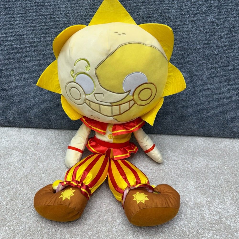 Funko Plush Sun Five nights at Freddys Freddys Security 21" (Read)